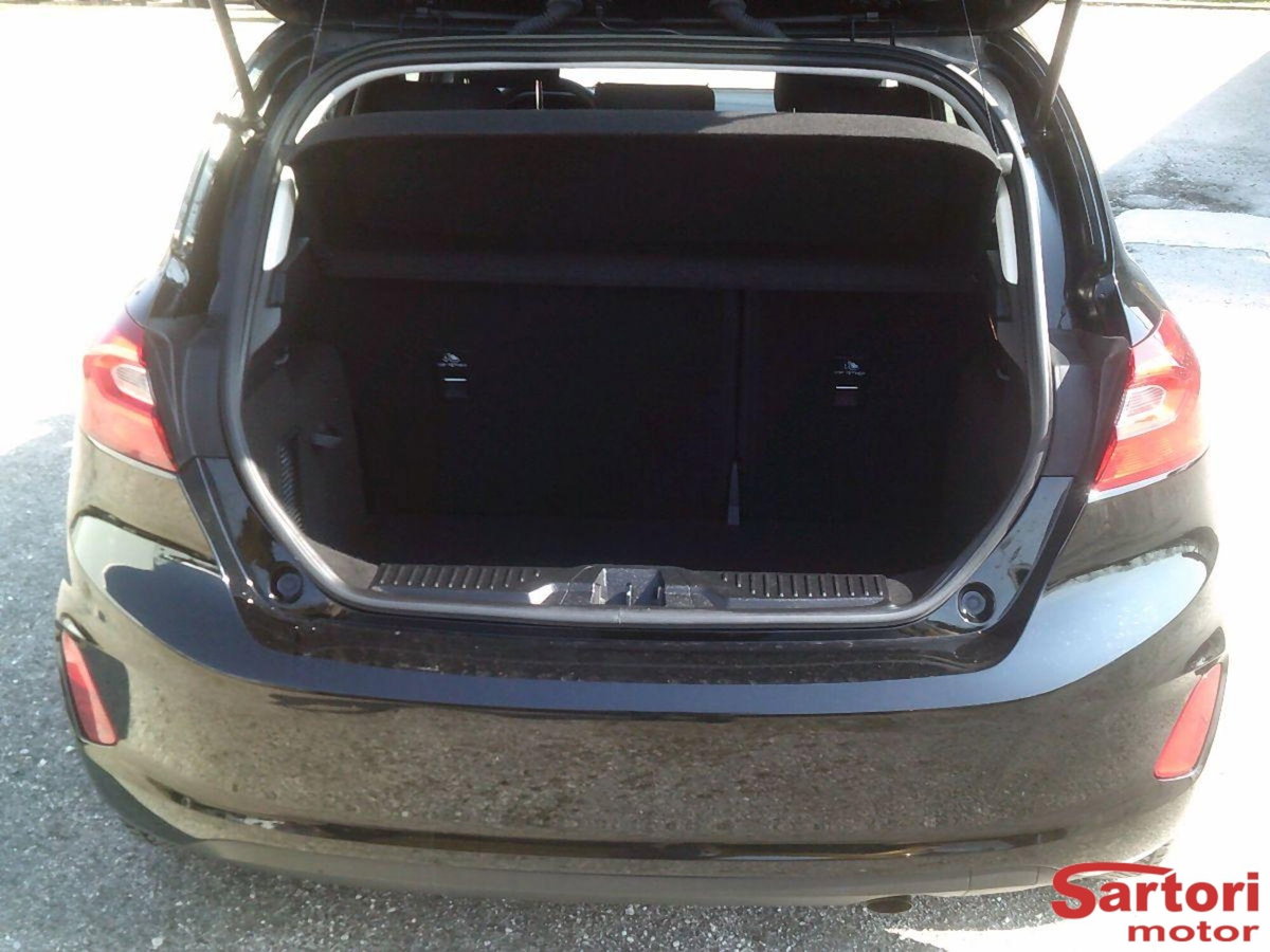 Ford Fiesta 1.1 5 porte Plus (10)