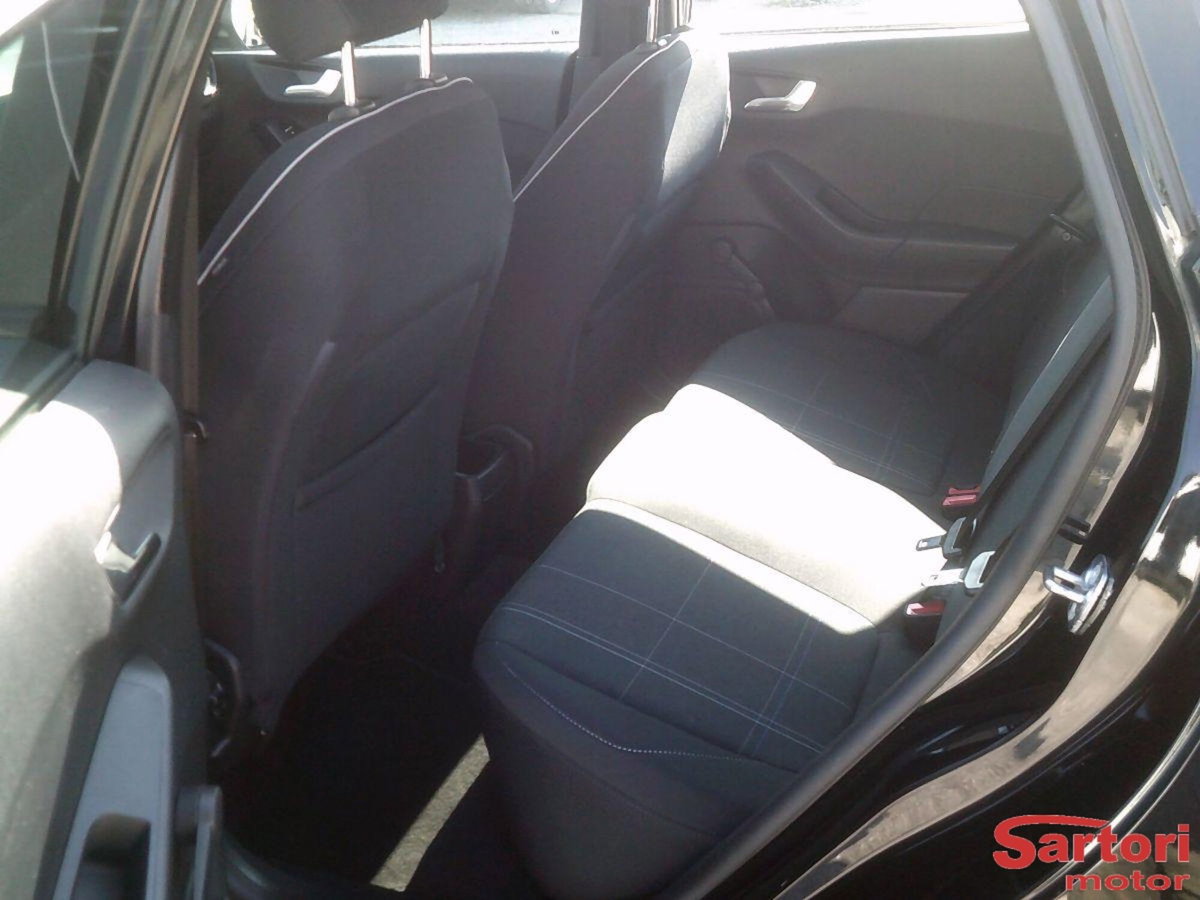 Ford Fiesta 1.1 5 porte Plus (8)