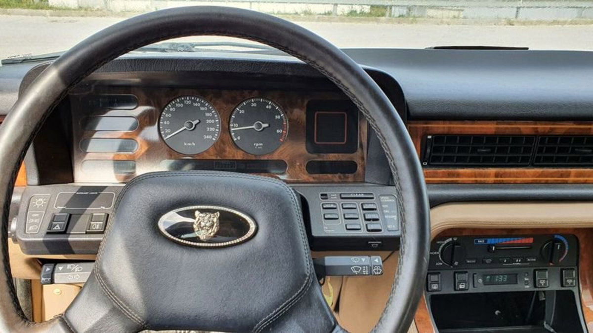 Jaguar XJ 3.5 V8 cat Sovereign (10)