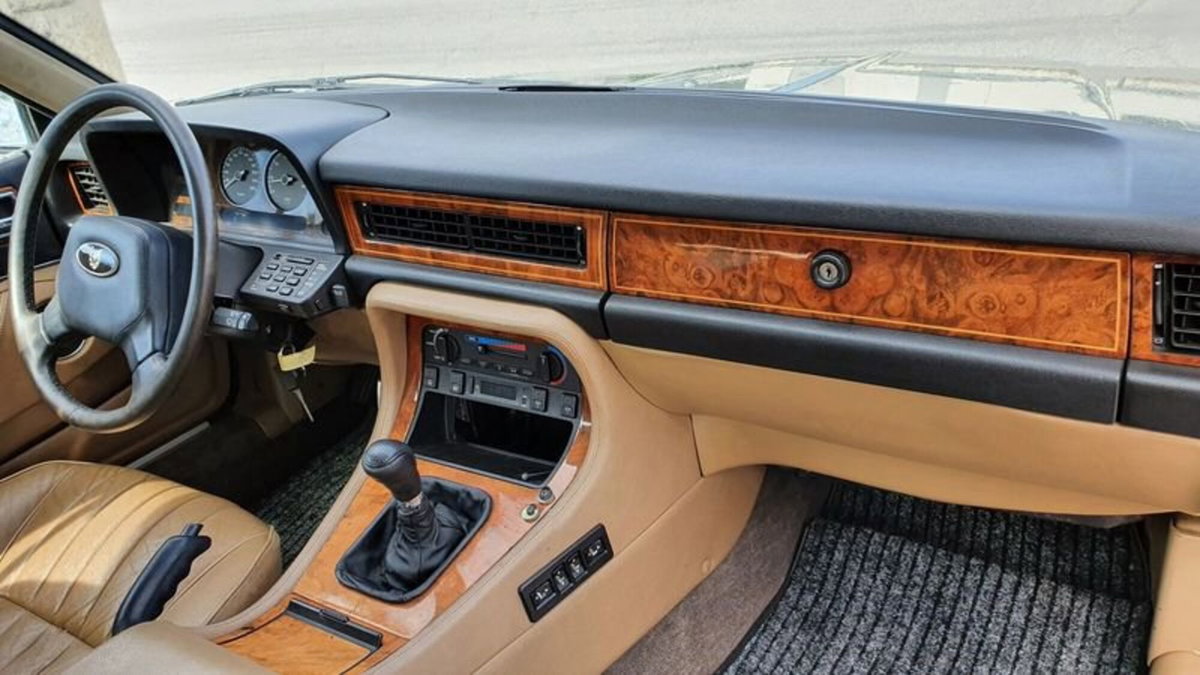 Jaguar XJ 3.5 V8 cat Sovereign (7)