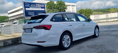 Skoda Octavia Station Wagon 1.5 G-TEC DSG Wagon Ambition (2)
