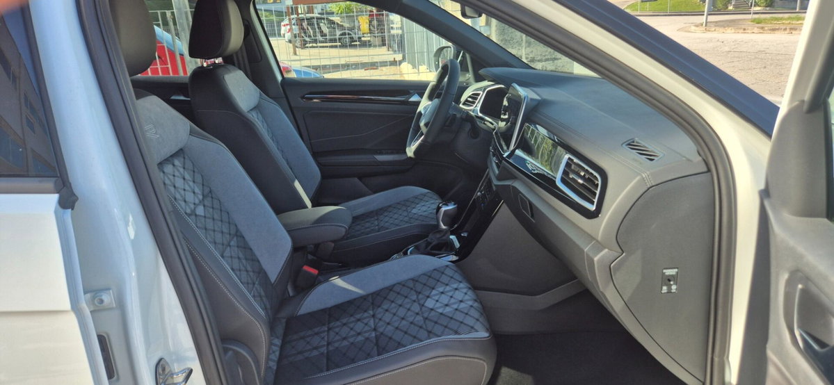 Volkswagen T-Roc 2.0 tdi R-Line 4motion 150cv dsg (5)