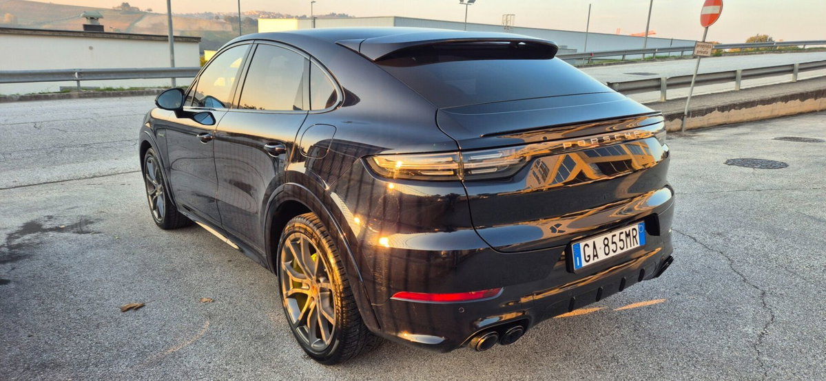 Porsche Cayenne Coupé 3.0 V6 (3)