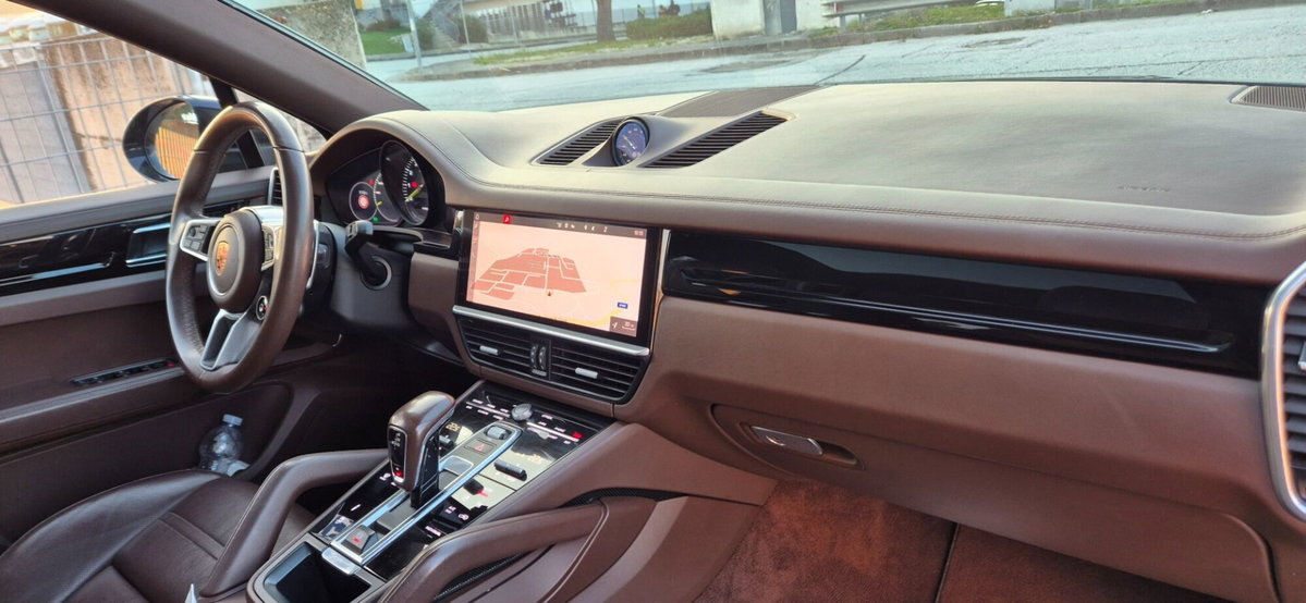 Porsche Cayenne Coupé 3.0 V6 (7)