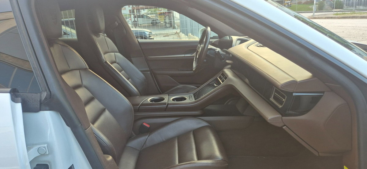 Porsche Taycan Taycan (5)