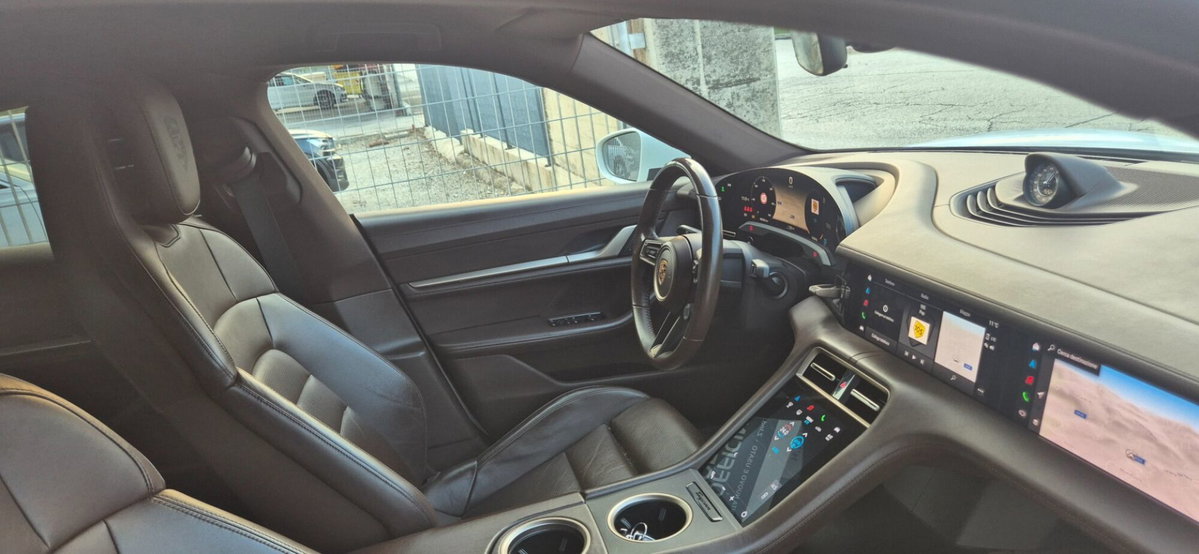 Porsche Taycan Taycan (6)