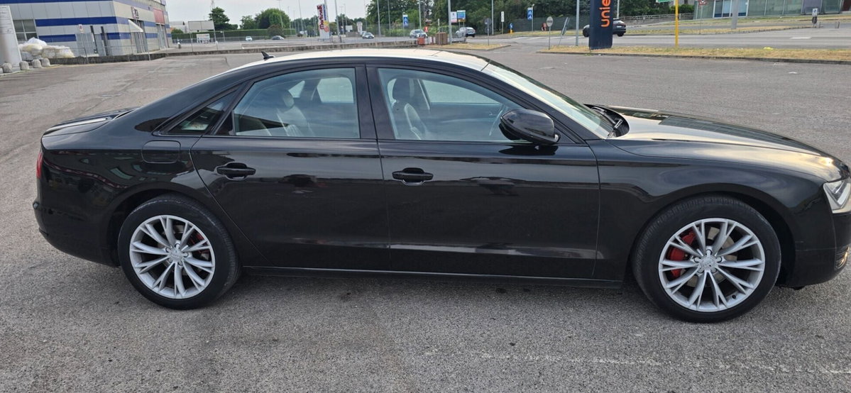Audi A8 3.0 TDI 250 CV quattro tiptronic (12)