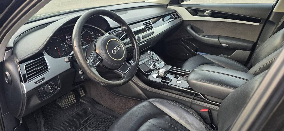 Audi A8 3.0 TDI 250 CV quattro tiptronic (19)
