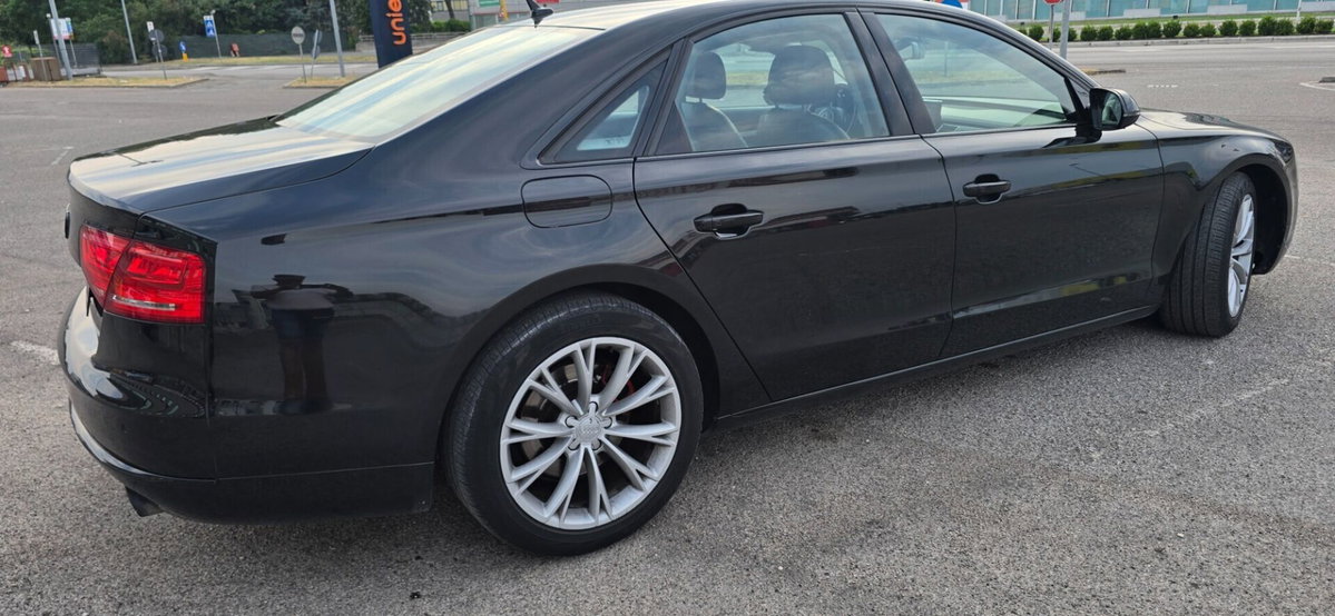 Audi A8 3.0 TDI 250 CV quattro tiptronic (4)