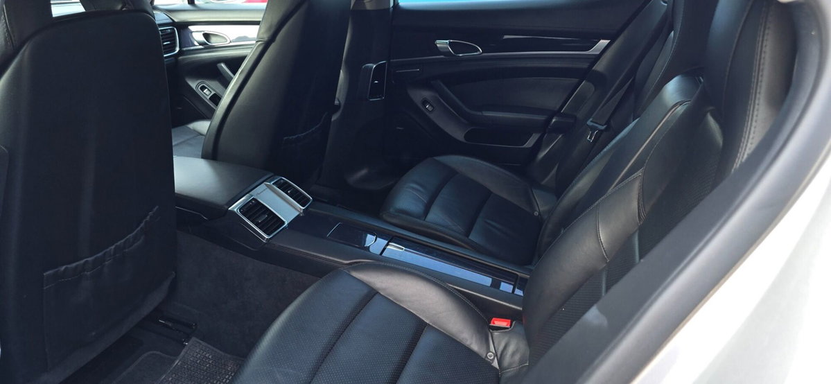 Porsche Panamera 3.0 Diesel Platinum Edition (15)