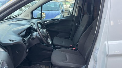 Ford Tourneo Courier 1.6 TDCI 95 CV Titanium (8)