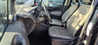 Ford Tourneo Courier 1.6 TDCI 95 CV Titanium (10)