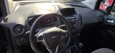 Ford Tourneo Courier 1.6 TDCI 95 CV Titanium (11)