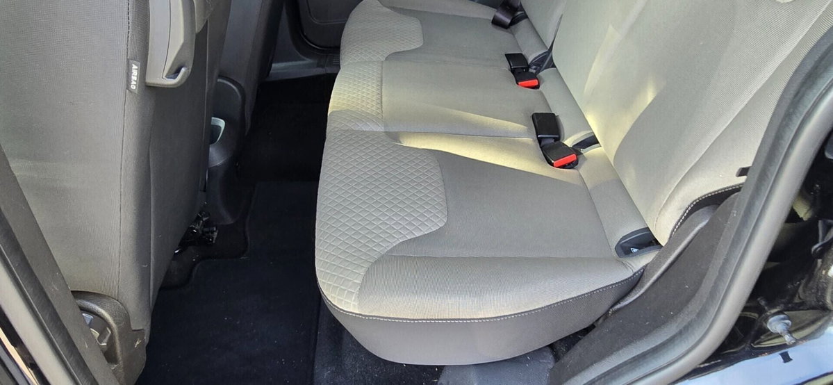 Ford Tourneo Courier 1.6 TDCI 95 CV Titanium (17)