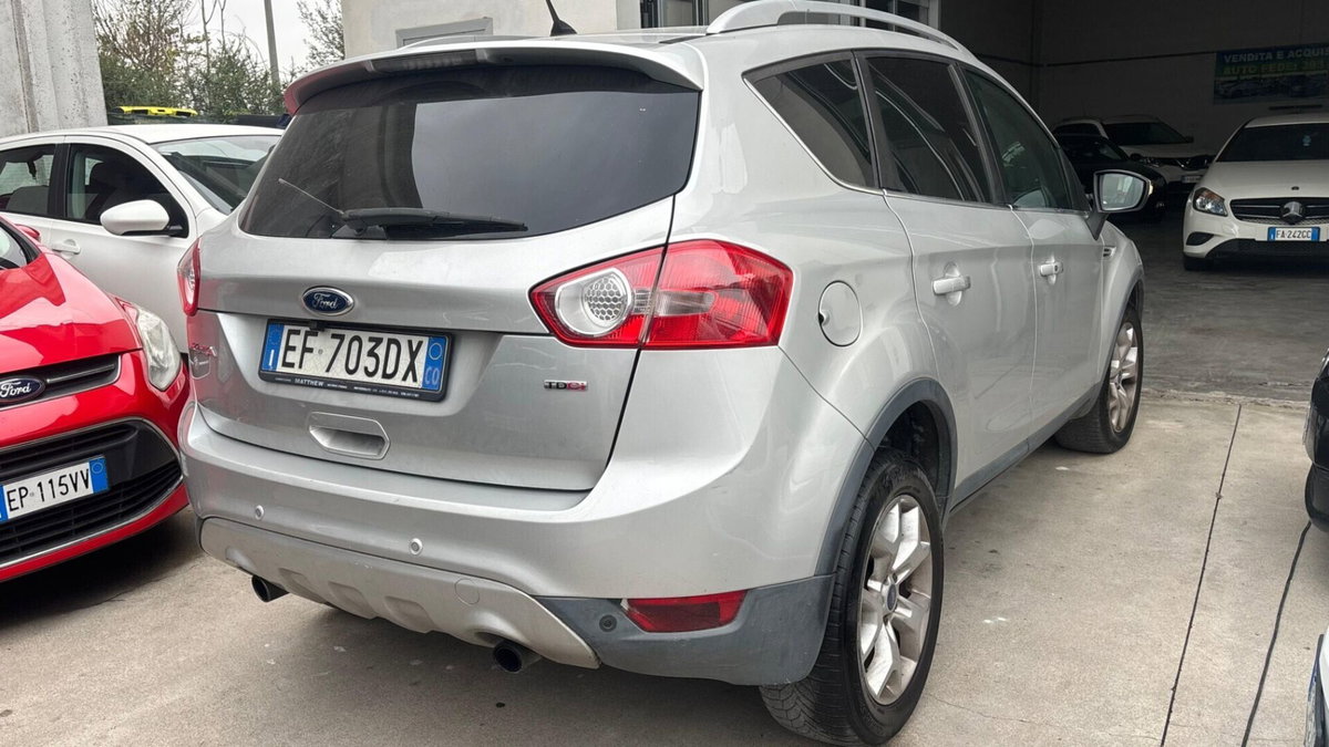 Ford Kuga 2.0 TDCi 136 CV 2WD Titanium DPF (18)