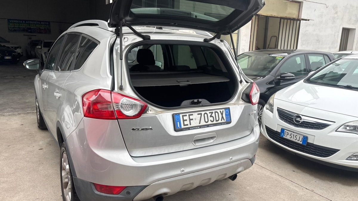 Ford Kuga 2.0 TDCi 136 CV 2WD Titanium DPF (19)