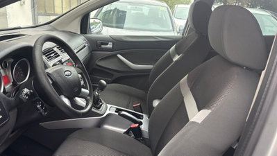 Ford Kuga 2.0 TDCi 136 CV 2WD Titanium DPF (6)