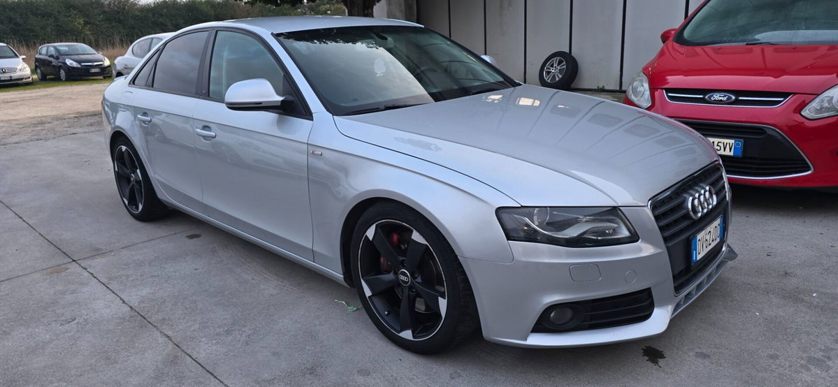 Audi A4 2.0 TDI 143CV F.AP. mult. Ambiente (2)
