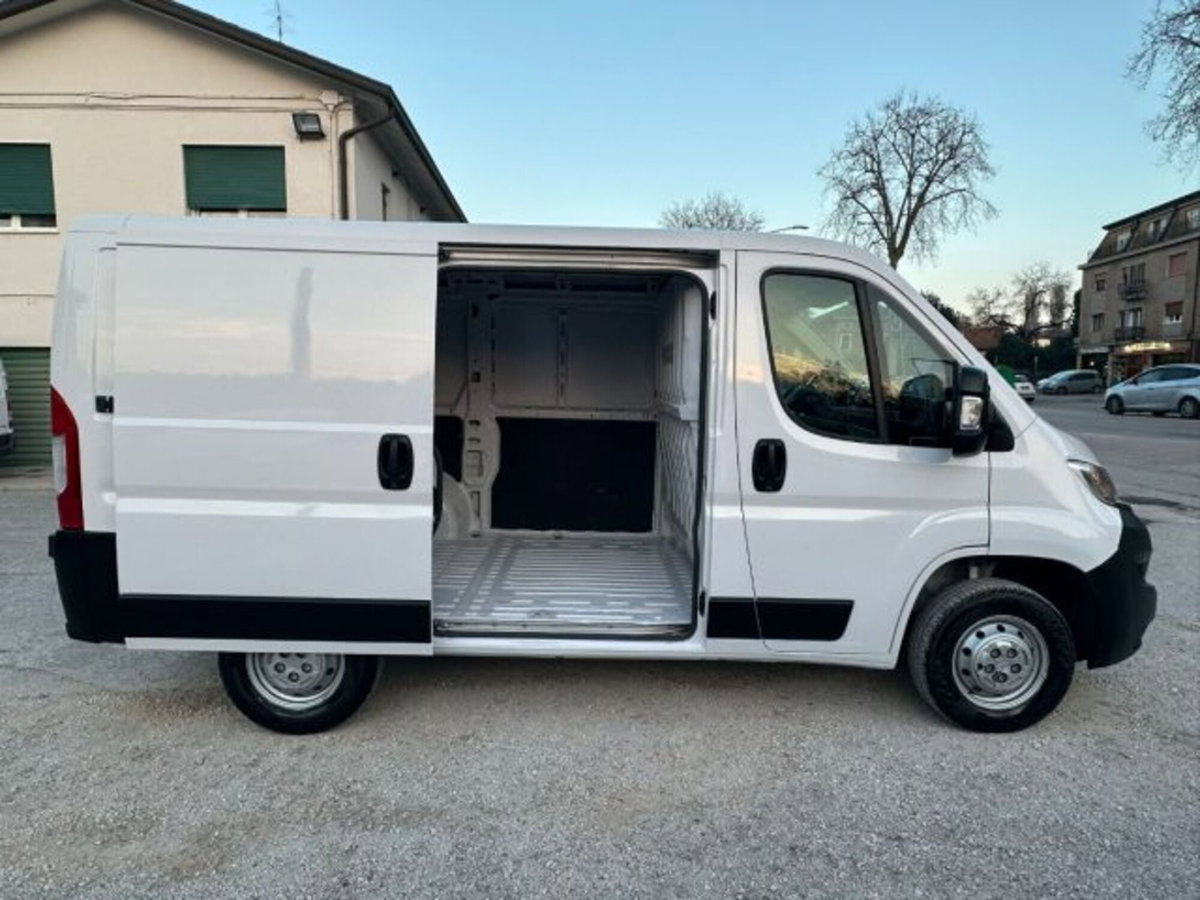 Opel Movano Furgone 30 2.2 BlueHDi 120 S&S PC-TN Furgone Edition (2)