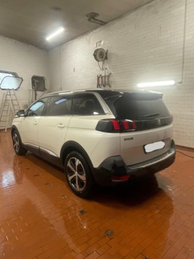 Peugeot 5008 BlueHDi 130 S&S Allure (17)