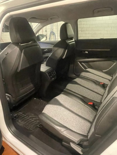 Peugeot 5008 BlueHDi 130 S&S Allure (8)
