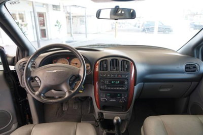 Chrysler Voyager 2.5 CRD cat LX (15)