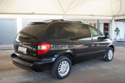 Chrysler Voyager 2.5 CRD cat LX (7)