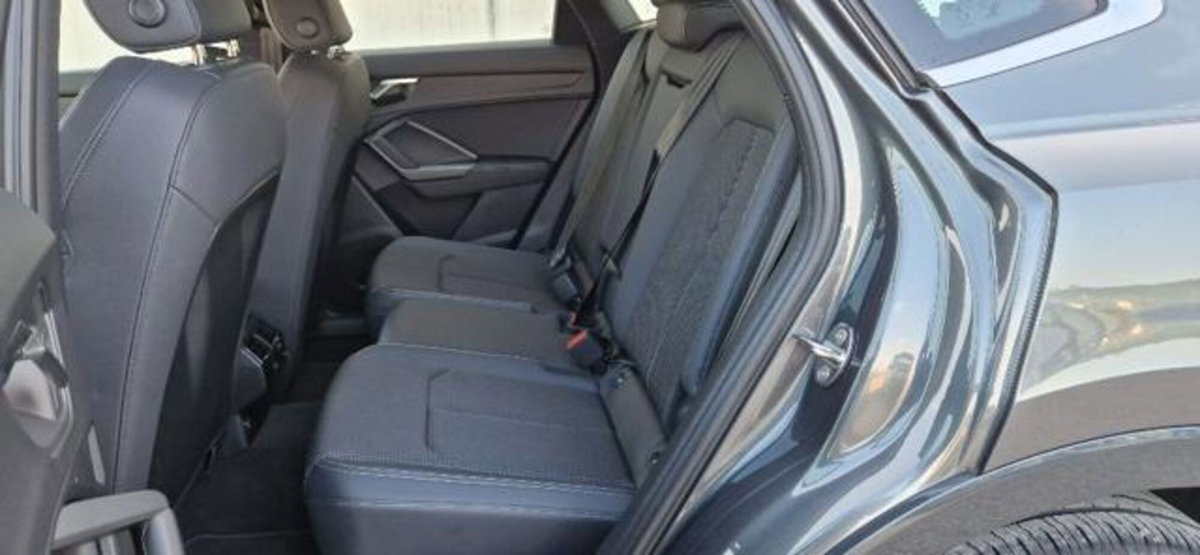 Audi Q3 Sportback 35 TDI quattro S tronic S line edition (12)