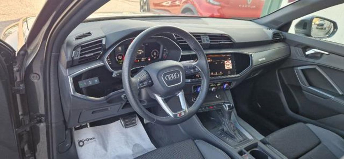 Audi Q3 Sportback 35 TDI quattro S tronic S line edition (14)