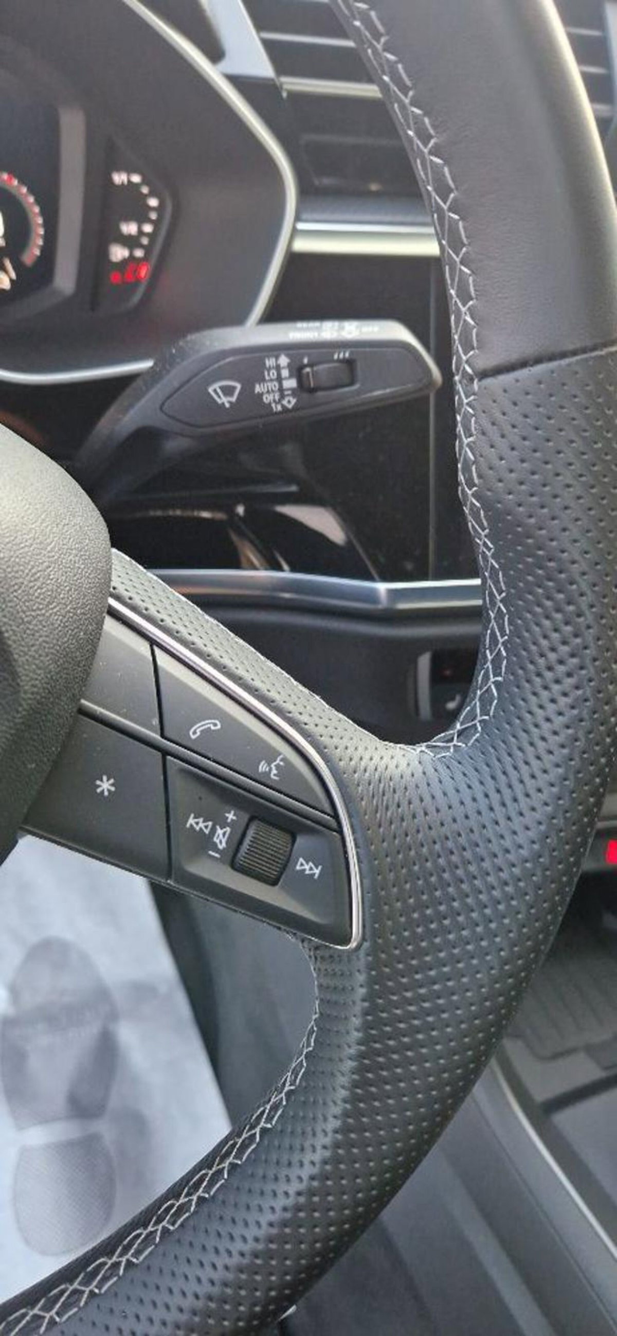 Audi Q3 Sportback 35 TDI quattro S tronic S line edition (7)