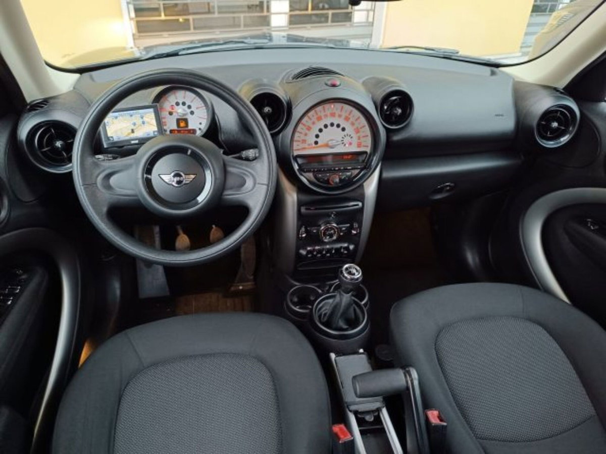 MINI Mini Countryman 1.6 One D Countryman (2)
