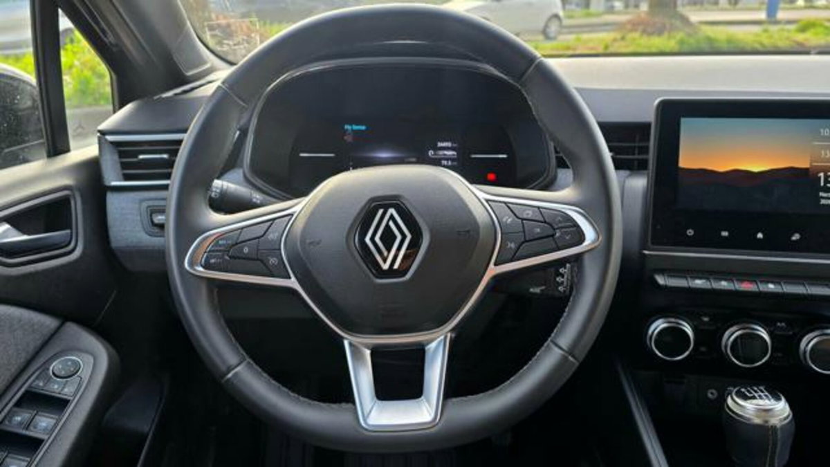 Renault Clio TCe 90 CV 5 porte Intens (18)