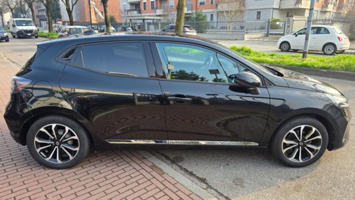 Renault Clio TCe 90 CV 5 porte Intens (9)