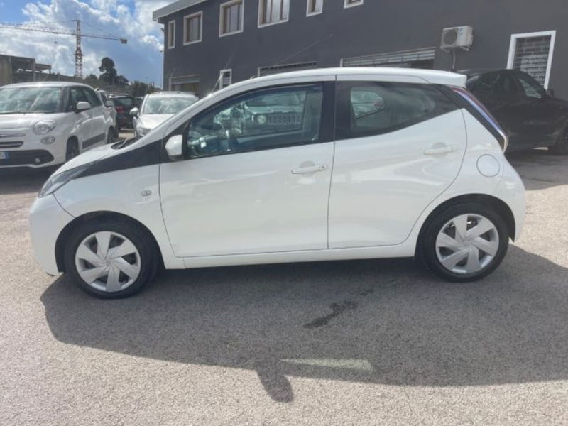 Toyota Aygo 1.0 VVT-i 69 CV 5 porte x-pure