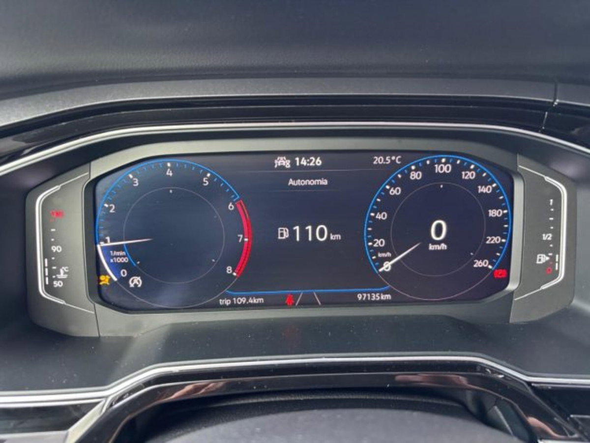 Volkswagen Polo 1.0 Life 80cv (9)