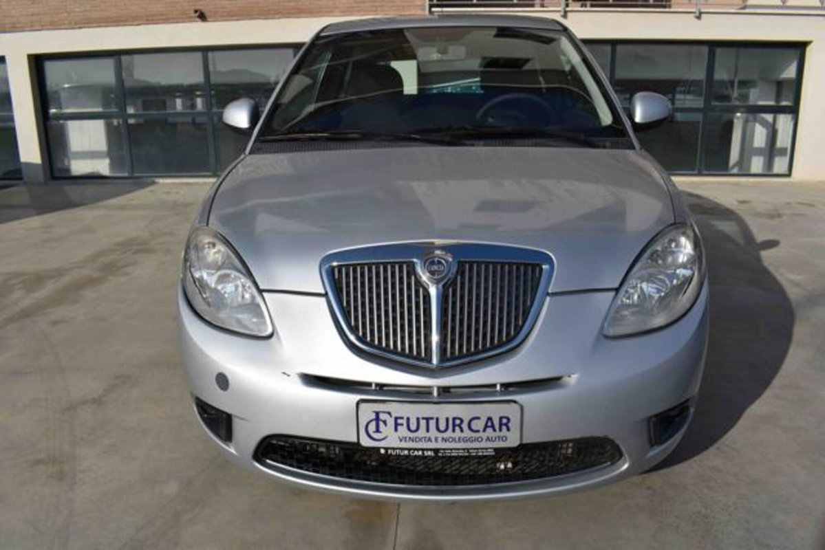Lancia Ypsilon 1.2 69 CV Diva