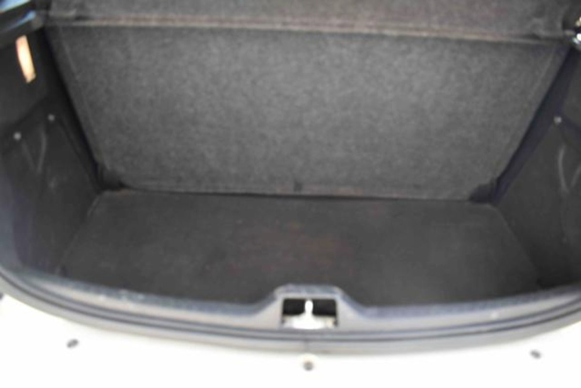 Lancia Ypsilon 1.2 69 CV Diva (13)