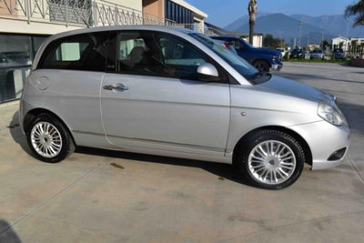 Lancia Ypsilon 1.2 69 CV Diva (4)