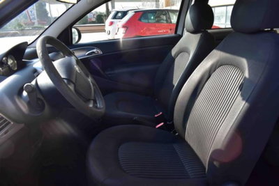 Lancia Ypsilon 1.2 69 CV Diva (9)