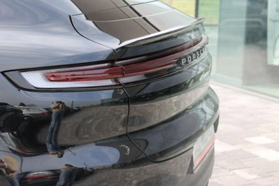 Porsche Cayenne Coupé 3.0 V6 E-Hybrid (18)