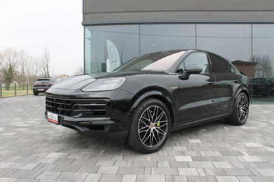 Porsche Cayenne Coupé 3.0 V6 E-Hybrid (2)