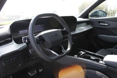 Audi Q3 Sportback 35 TDI quattro S tronic S line edition (9)