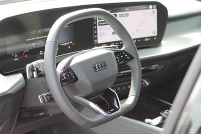 Audi Q3 Sportback 35 TDI quattro S tronic S line edition (10)