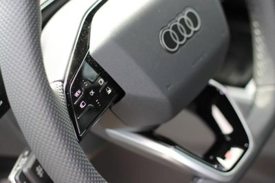Audi Q3 Sportback 35 TDI quattro S tronic S line edition (13)