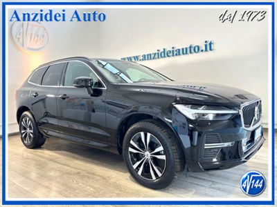 Volvo XC60 B4 (d) AWD Geartronic Momentum Pro usata