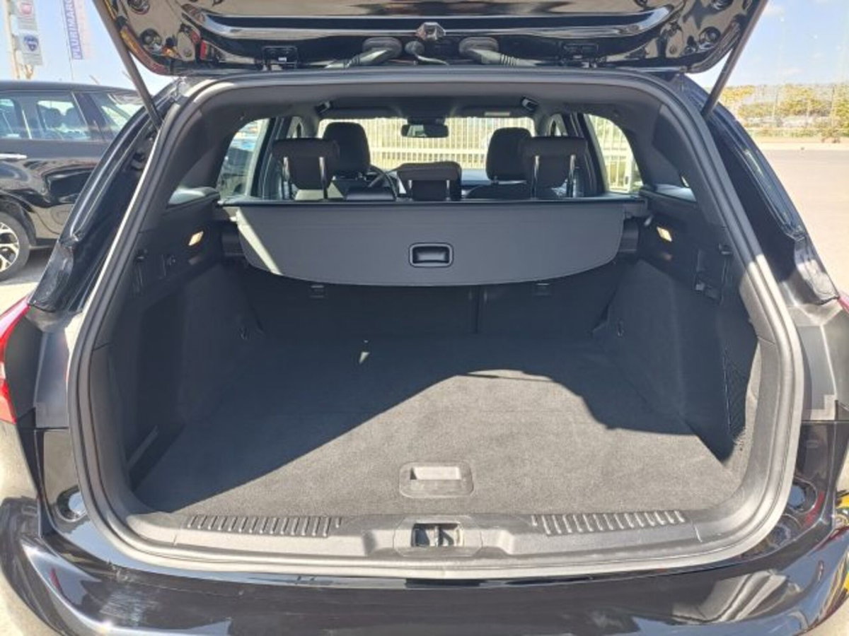 Ford Focus Station Wagon 1.0 EcoBoost Hybrid 155 CV SW ST-Line (13)