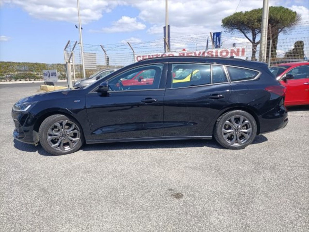 Ford Focus Station Wagon 1.0 EcoBoost Hybrid 155 CV SW ST-Line (5)