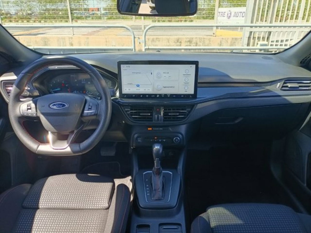 Ford Focus Station Wagon 1.0 EcoBoost Hybrid 155 CV SW ST-Line (9)