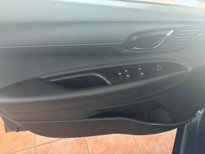 Hyundai i20 1.2 mpi Connectline 79cv mt (7)