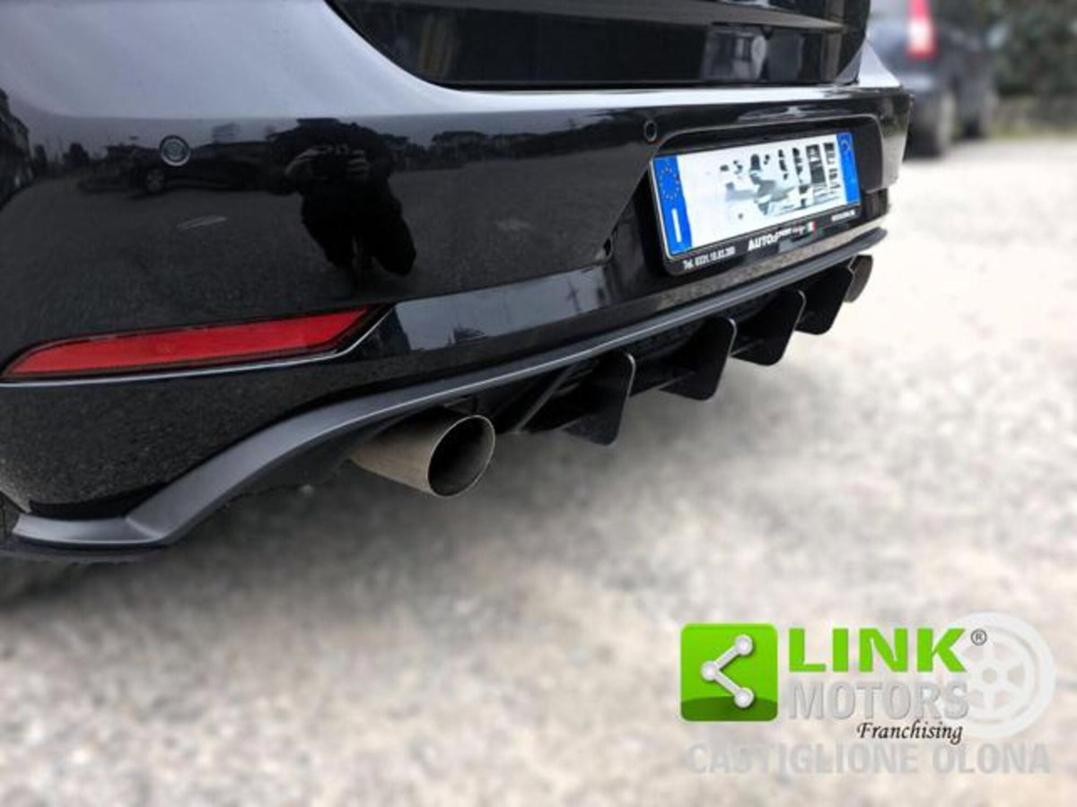 Volkswagen Golf GTI Performance 2.0 245 CV TSI DSG 5p. BMT (12)